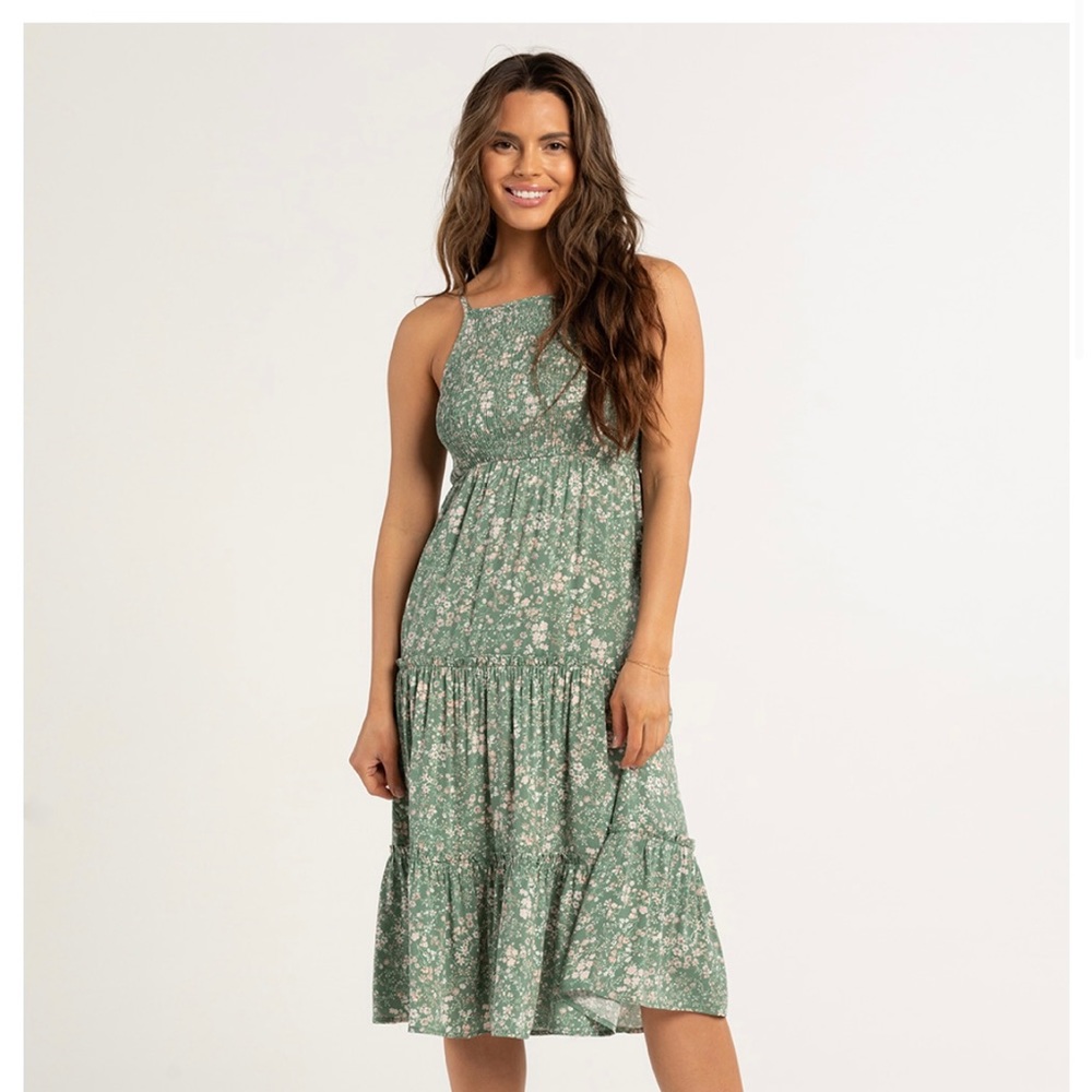 Tilly’s Women’s Smoked Midi Dress